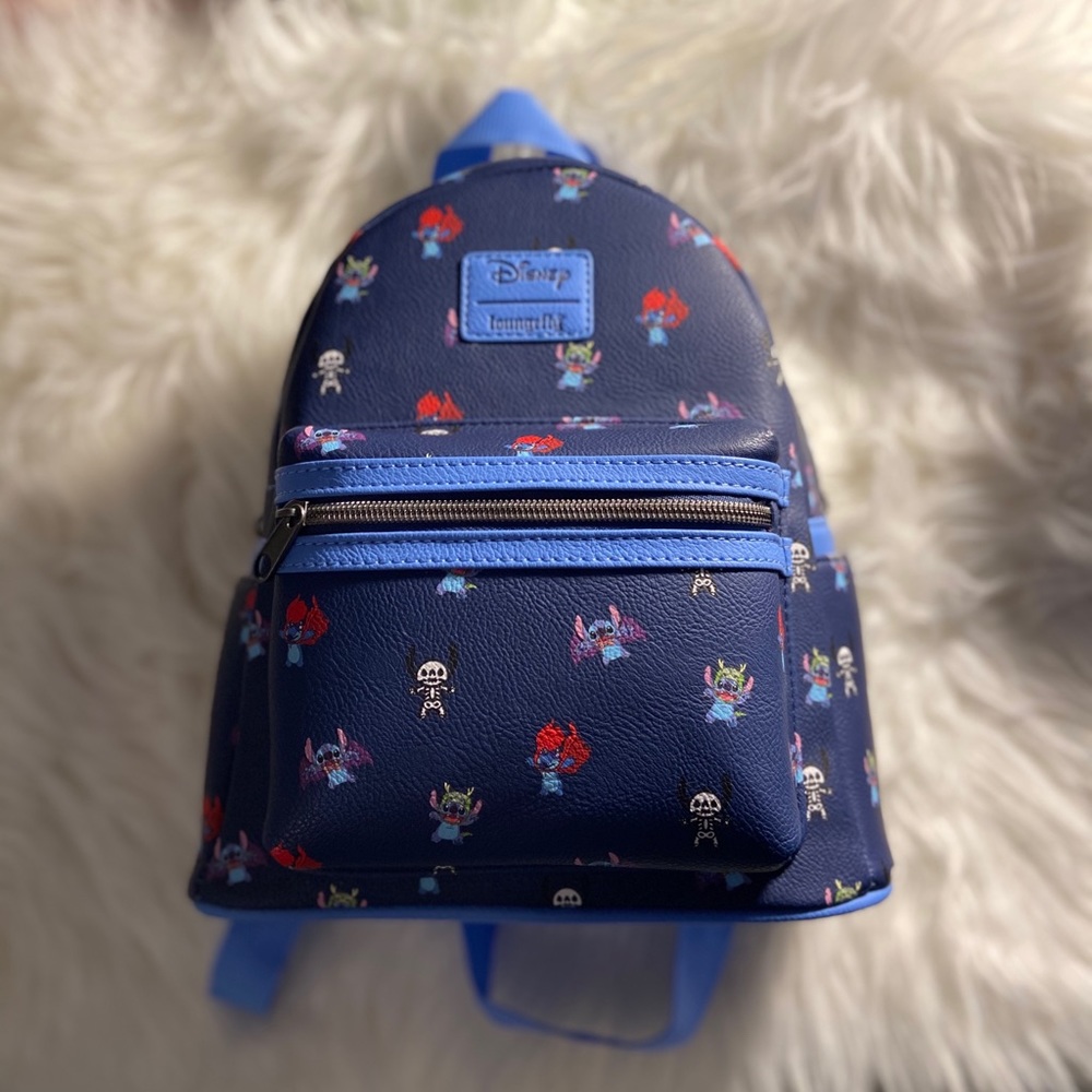 Loungefly || Stitch backpack